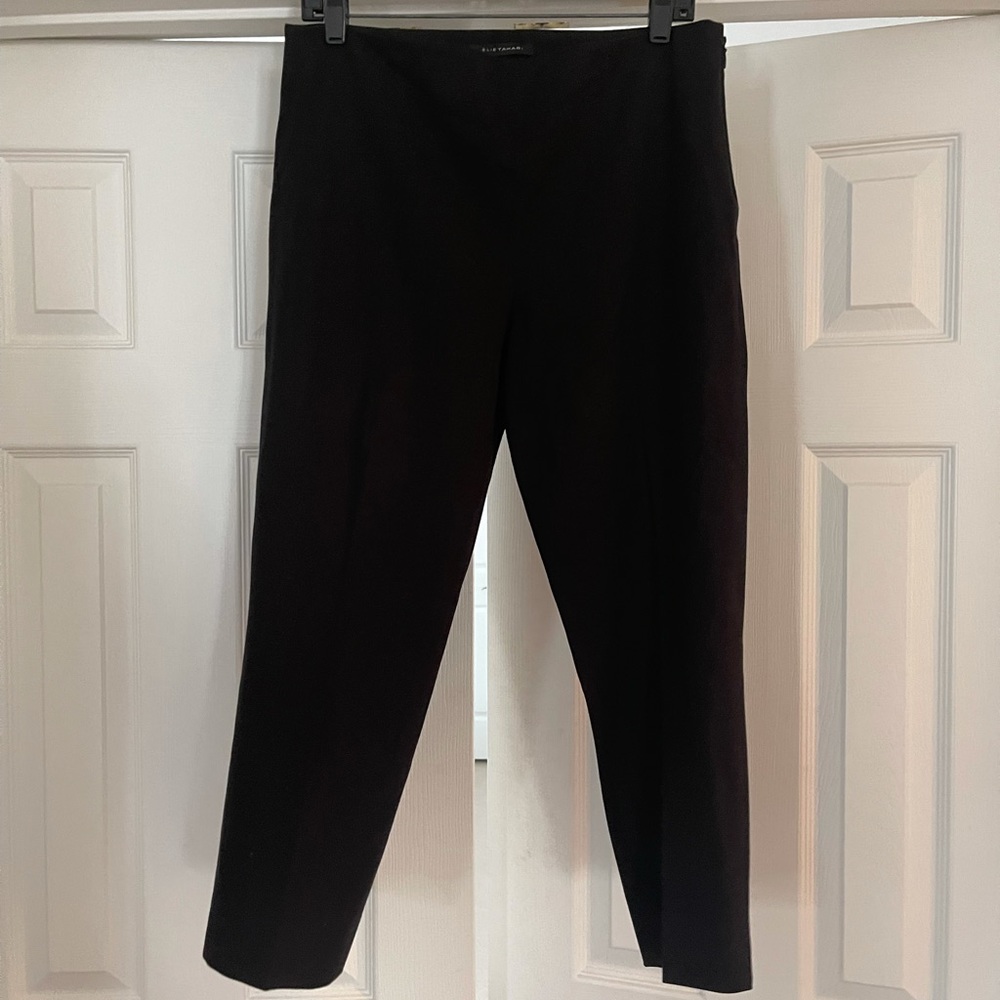 Elie Tahari black capris